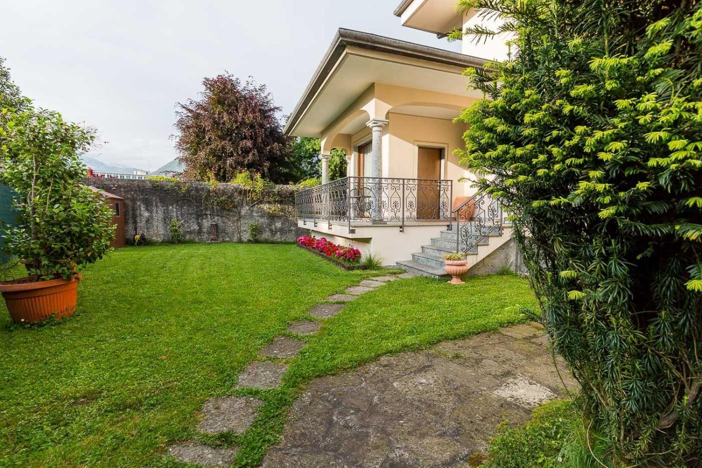La Petite Dame - Lake Maggiore - 100 M From The Lake แวร์บาเนีย ภายนอก รูปภาพ